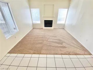 Photo #2: 2386694 Listing