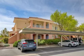 Photo #1: 2386703 Listing