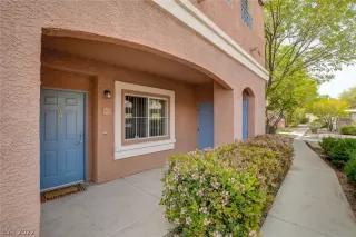 Photo #2: 2386703 Listing