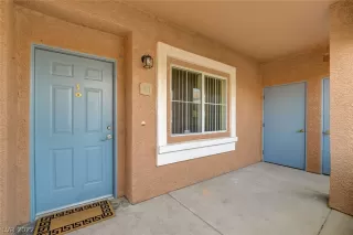 Photo #4: 2386703 Listing