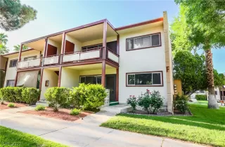 Photo #1: 2386717 Listing 