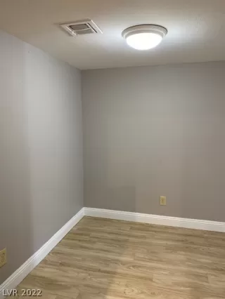 Photo #4: 2386743 Listing 