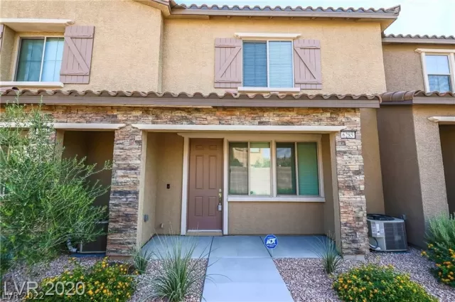 MLS: 2386749 Condo For Sale