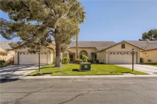 Photo #1: 2386828 Listing 