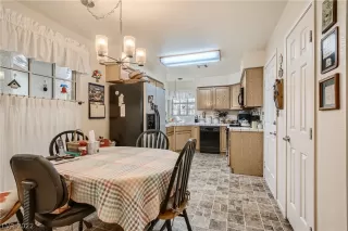 Photo #4: 2386828 Listing 