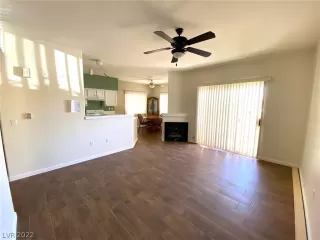 Photo #5: 2386863 Listing