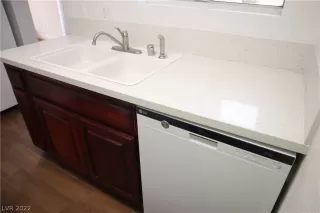 Photo #2: 2386882 Listing 