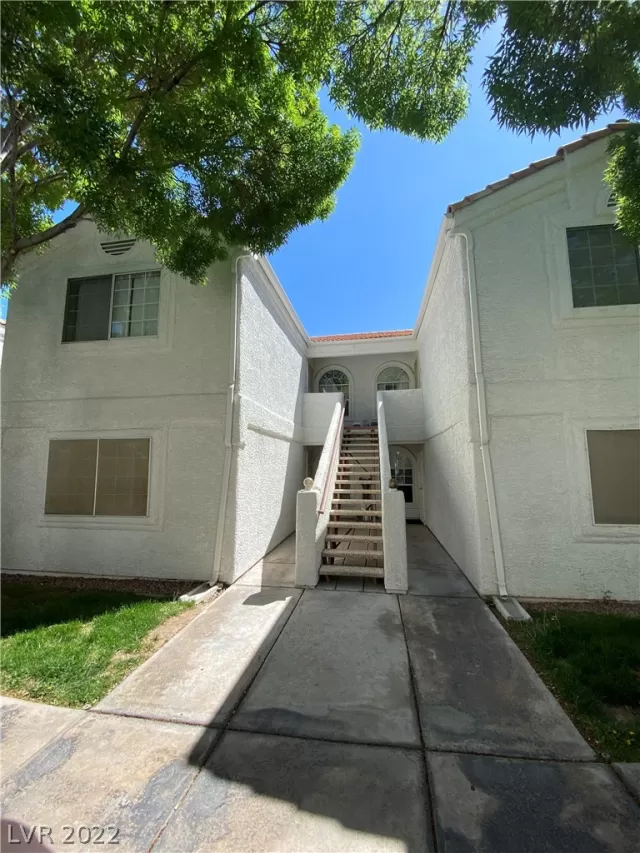 MLS: 2386941 Condo For Sale