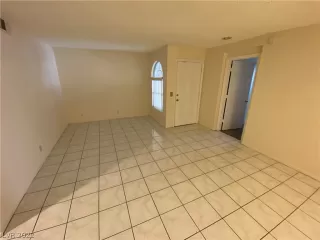 Photo #2: 2386941 Listing 