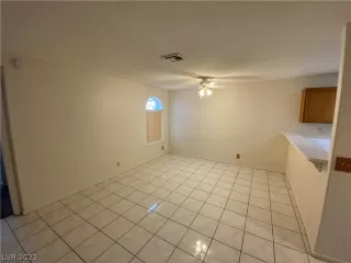 Photo #3: 2386941 Listing 