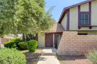 Photo #1: 2386968 Listing