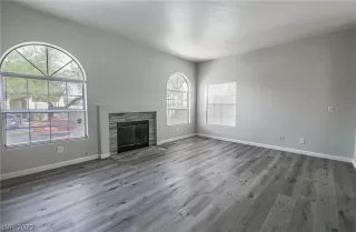 Photo #2: 2387002 Listing 