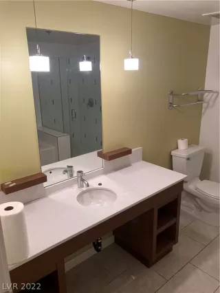 Photo #5: 2387016 Listing 