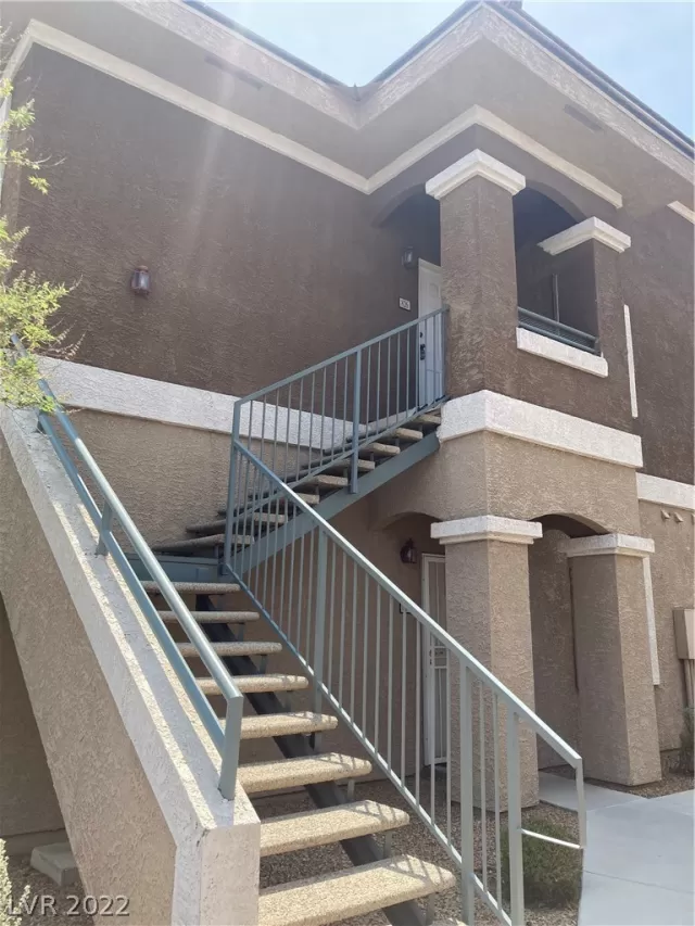 MLS: 2387019 Condo For Sale