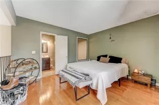 Photo #6: 2387039 Listing 