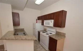 Photo #4: 2387052 Listing 