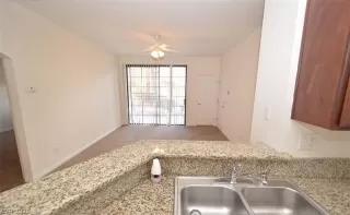 Photo #6: 2387052 Listing 