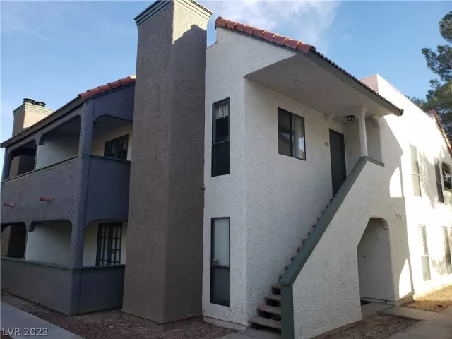 MLS: 2387056 Condo For Sale