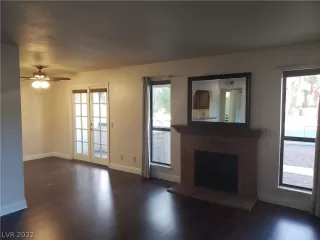 Photo #1: 2387056 Listing