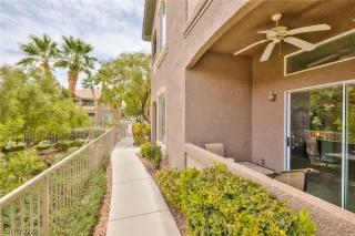 Photo #3: 2387072 Listing