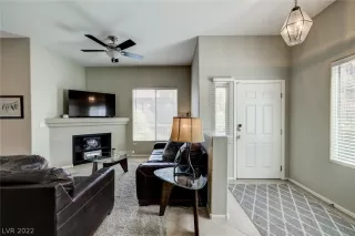 Photo #6: 2387072 Listing