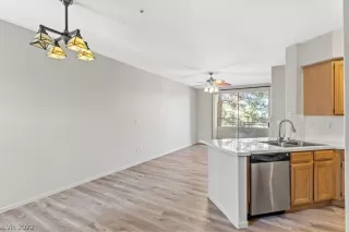 Photo #2: 2387080 Listing 