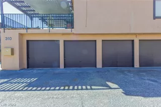 Photo #4: 2387116 Listing