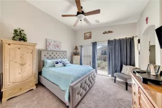 Photo #6: 2387135 Listing