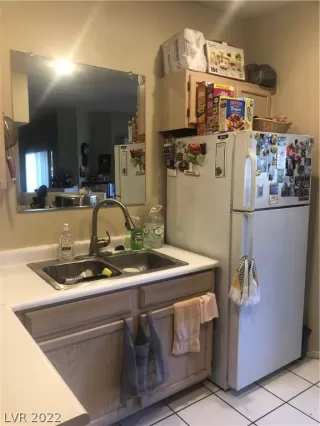 Photo #4: 2387165 Listing