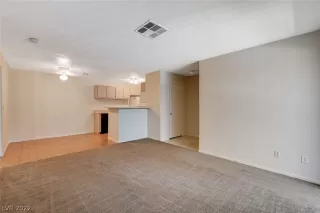 Photo #3: 2387178 Listing 