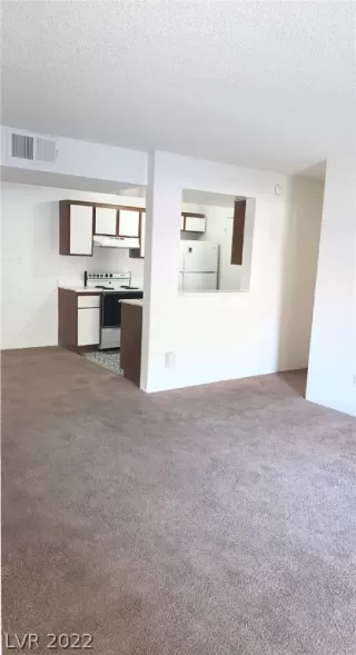 Photo #1: 2387181 Listing