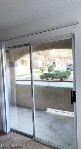 Photo #4: 2387181 Listing