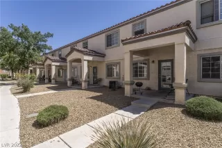 Photo #2: 2387208 Listing