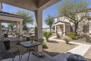 Photo #3: 2387208 Listing