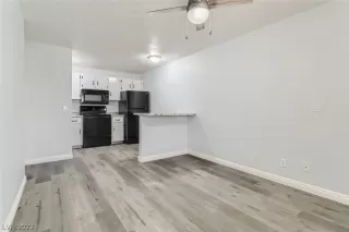 Photo #2: 2387210 Listing 