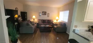 Photo #5: 2387225 Listing