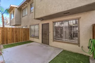 Photo #2: 2387236 Listing 