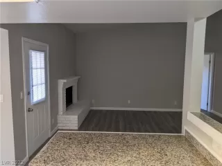 Photo #5: 2387260 Listing