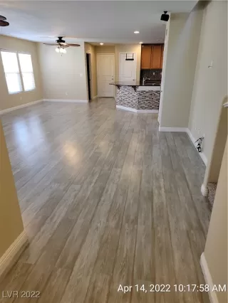 Photo #3: 2387264 Listing 