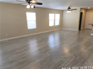 Photo #5: 2387264 Listing 