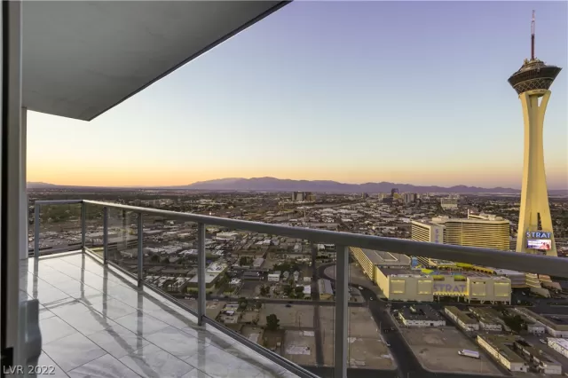 MLS: 2387297 Condo For Sale