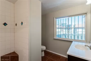 Photo #3: 2387299 Listing 