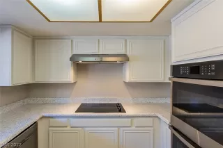 Photo #6: 2387299 Listing 