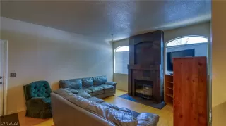 Photo #2: 2387321 Listing