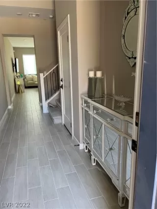 Photo #2: 2387330 Listing