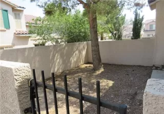 Photo #2: 2387339 Listing 