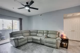 Photo #2: 2387385 Listing