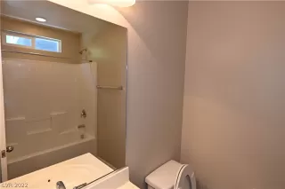 Photo #5: 2387413 Listing