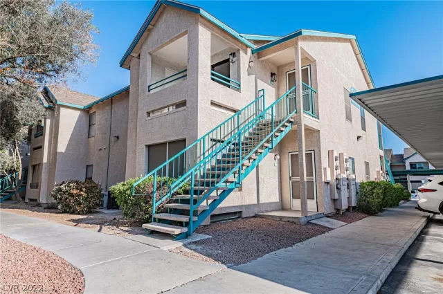 MLS: 2387425 Condo For Sale