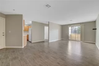 Photo #3: 2387436 Listing 